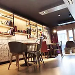 Hotel Campanile Clermont Ferrand Centre 3*
