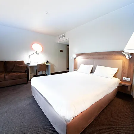 Campanile Ferrand Centre Otel 3*