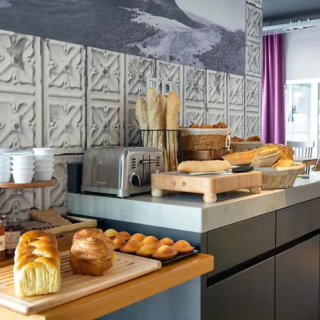 Campanile Ferrand Centre Otel