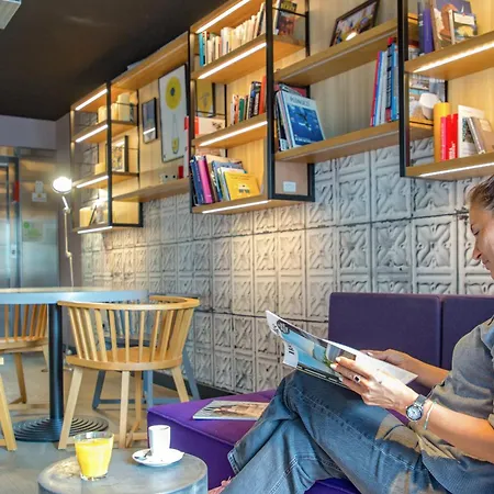 Отель Campanile Ferrand Centre Клермон-Ферран