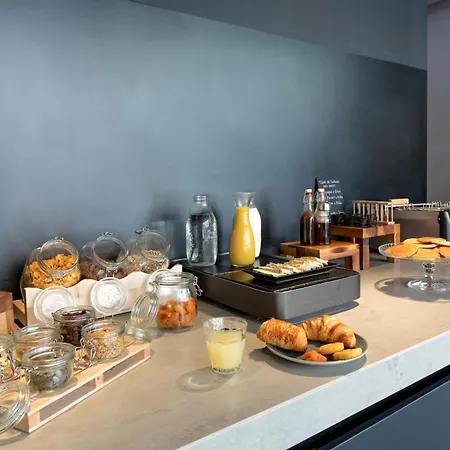 Campanile Ferrand Centre 3*