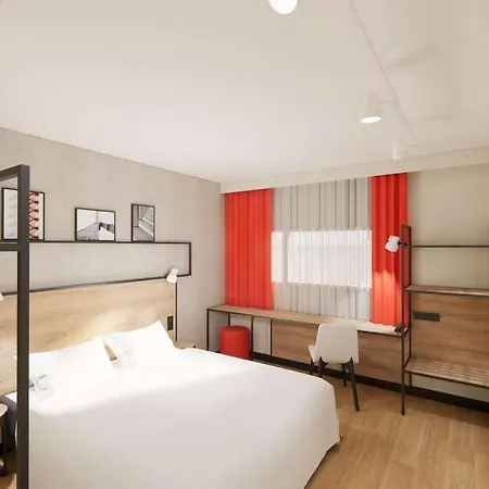 Ibis Clermont Ferrand Centre Stade 3*