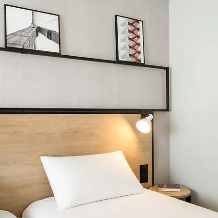 Ibis Centre Stade Отель 3*