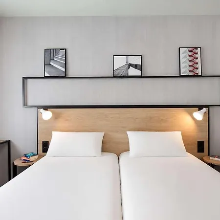 Ibis Centre Stade Hotel 3*