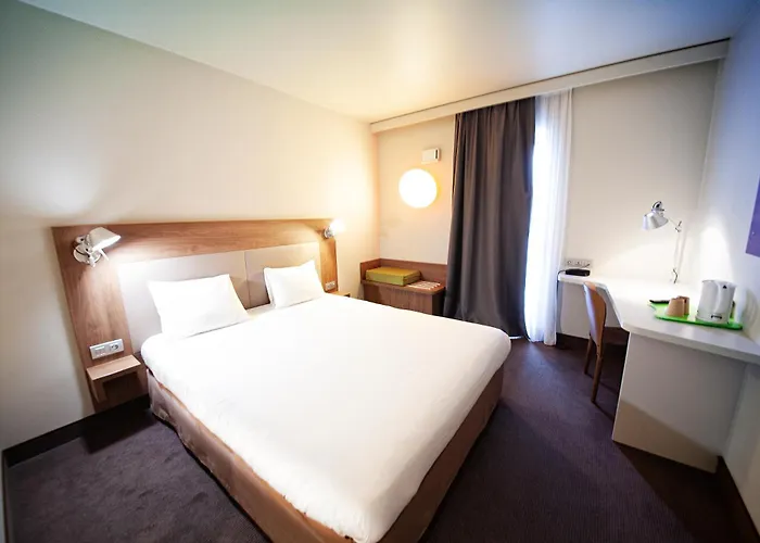 Campanile Ferrand Centre 3*