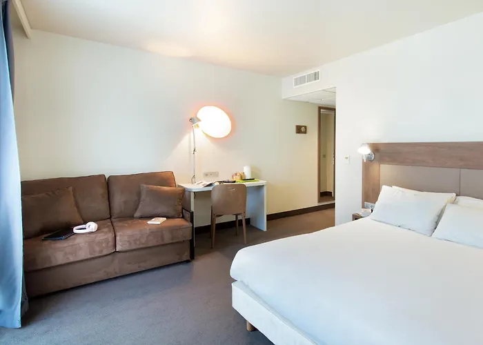 Campanile Ferrand Centre 3*